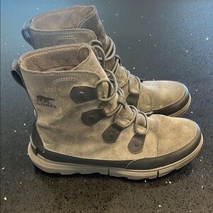 Sorel Men's Gray and Black Boots